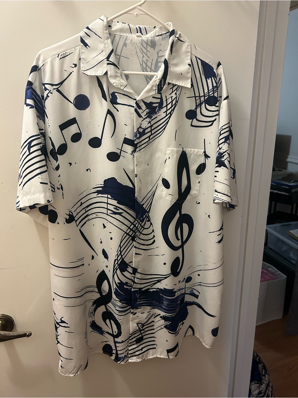 Men's White & Navy Music Print Short-Sleeve Shirt